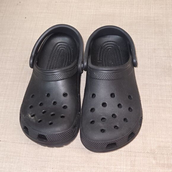 Crocs Classic Clogs Black Men Slip On Water Shoes Men\'s 4 / Women\'s 6 main image 4
